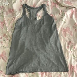 Lululemon swiftly size 10